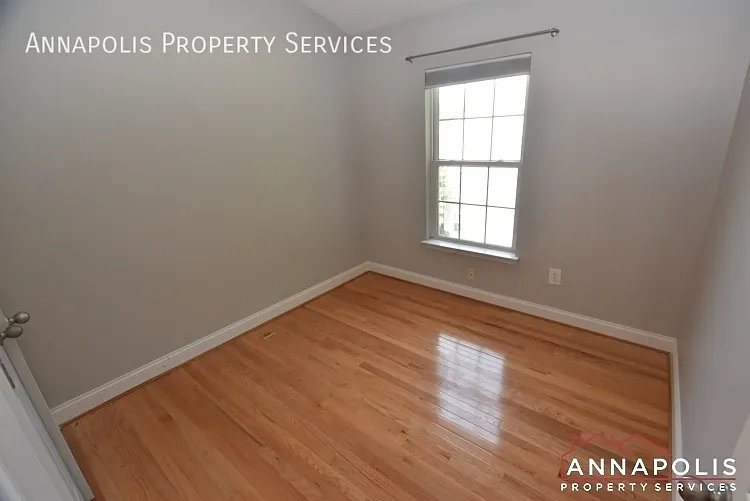 888 Stonehurst Ct — Photo 23