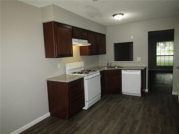 2nd image of 312 W William Cannon Dr #B