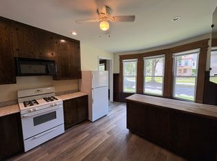 734 W 8th St, Erie, PA 16502