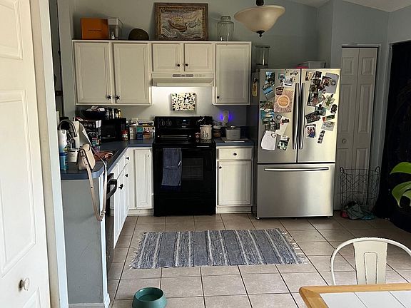 5th image of 124 Oak Ave