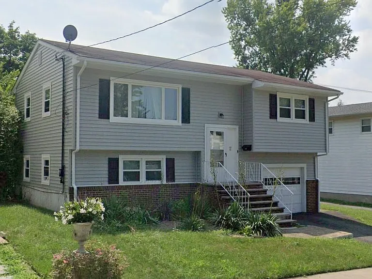 10 Baldwin St — Photo 1