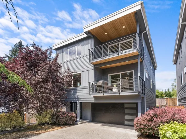 9909 123rd Lane NE, Kirkland, WA 98033