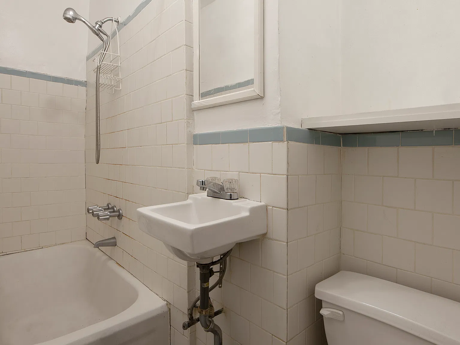 528 East 13th Street — Photo 4