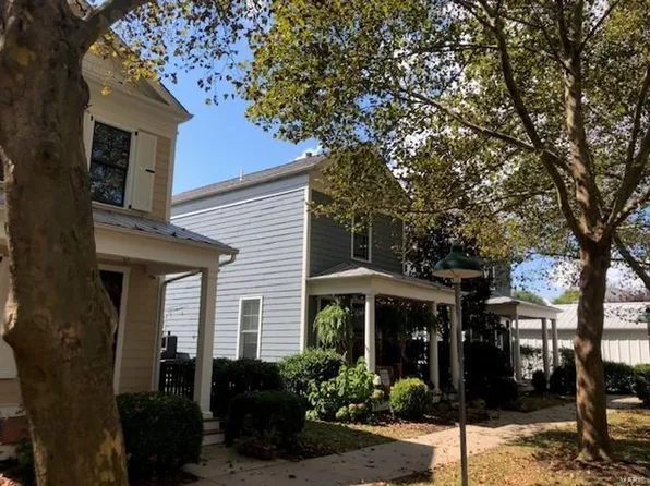 3216 S Mester St, Saint Charles, MO 63301