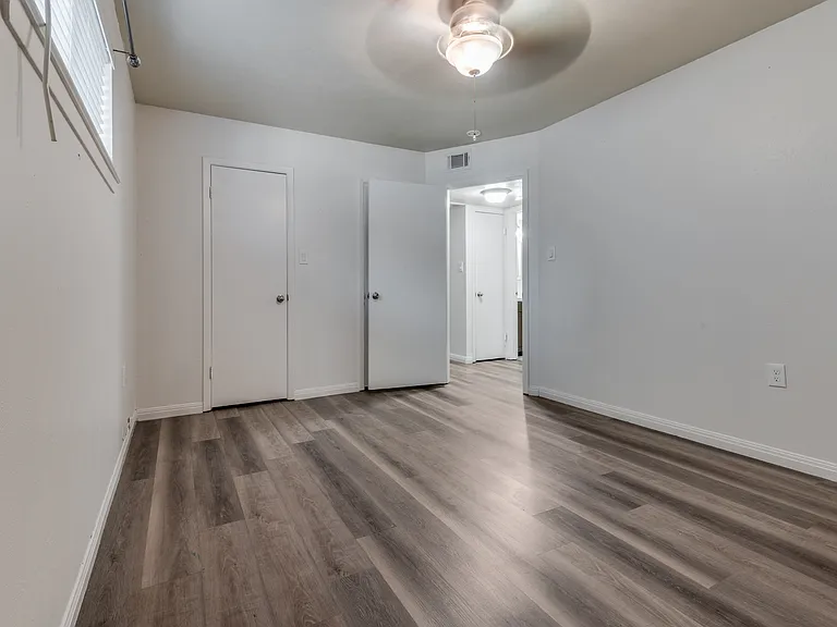 428 N Dallas Ave #7 — Photo 14
