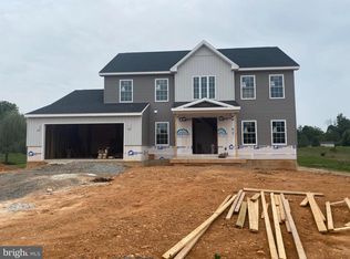 34 McCoy Ln, Carlisle, PA 17015