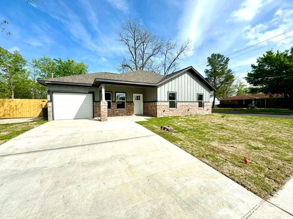 3415 Henderson St, Greenville, TX 75401