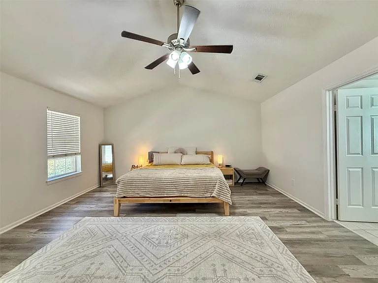 2 Twin Feather Pl — Photo 29