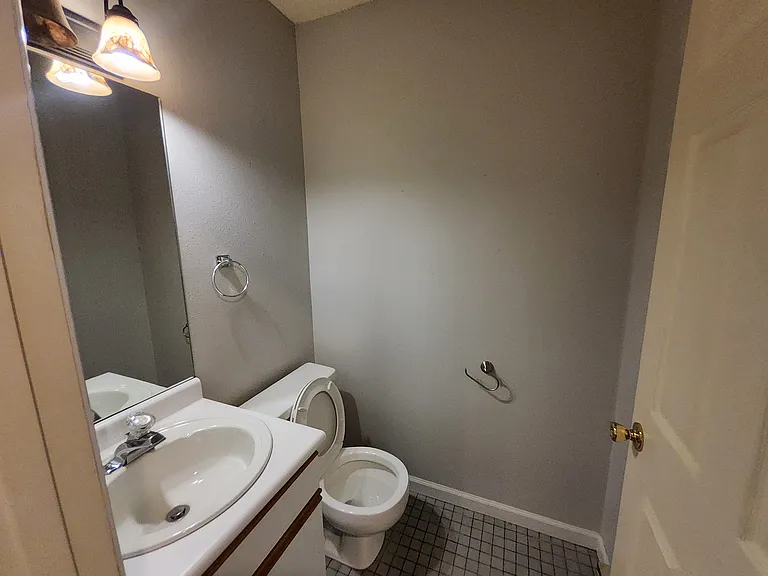58 Meadowlark Ln — Photo 10