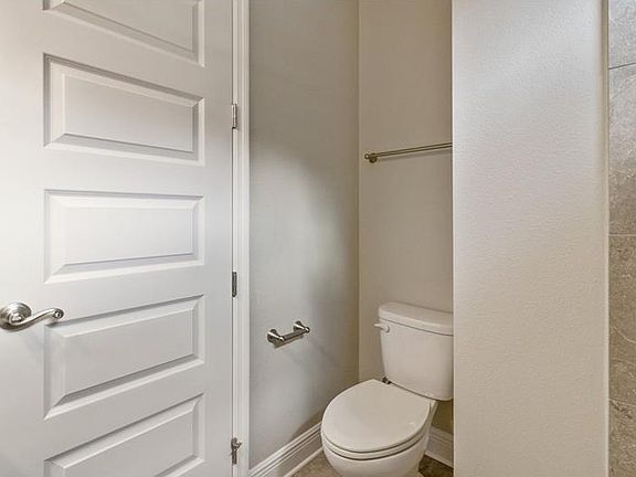 5th image of 13911 Kingfisher Glen Dr