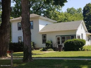 322 Mill St, Saranac, MI 48881