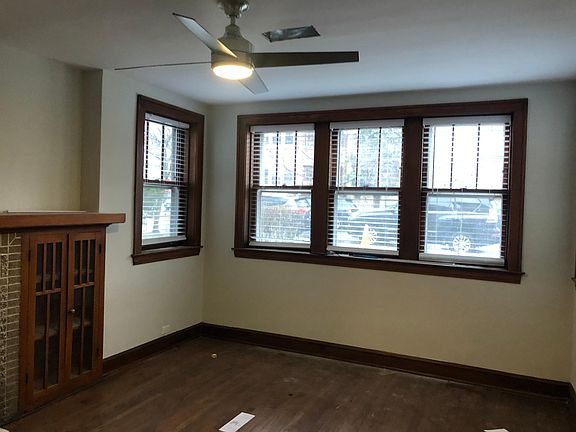 2nd image of 3452 N Avers Ave #1F