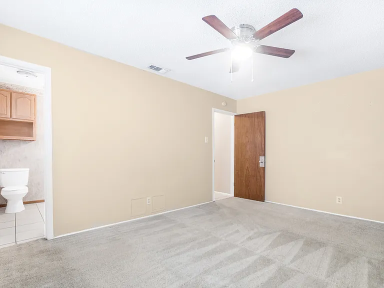 5003 Starfire Ln — Photo 8