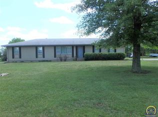 7445 SW 53rd St, Topeka, KS 66610