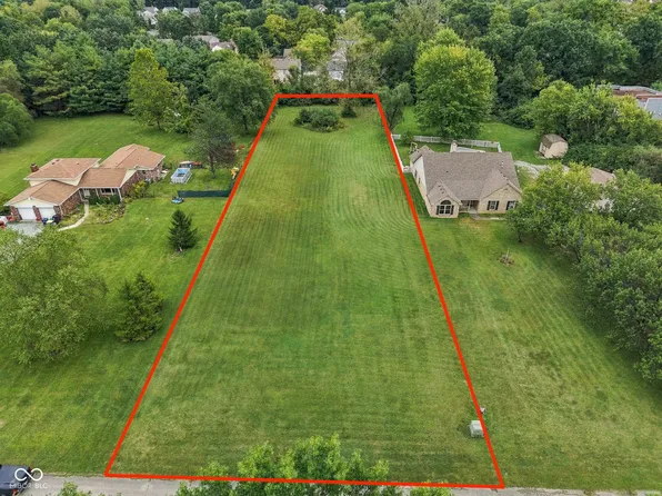 6401 Pleasant Woods Ln, Indianapolis, IN 46236