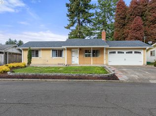 2878 Ridgeway Dr, Reedsport, OR 97467