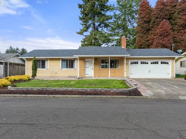 2878 Ridgeway Dr, Reedsport, OR 97467