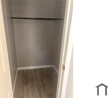 3 bed, 1200 sqft, $1,200 — Photo 3