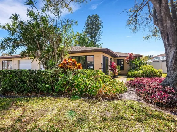 3212 VIVIENDA BOULEVARD, BRADENTON, FL 34207