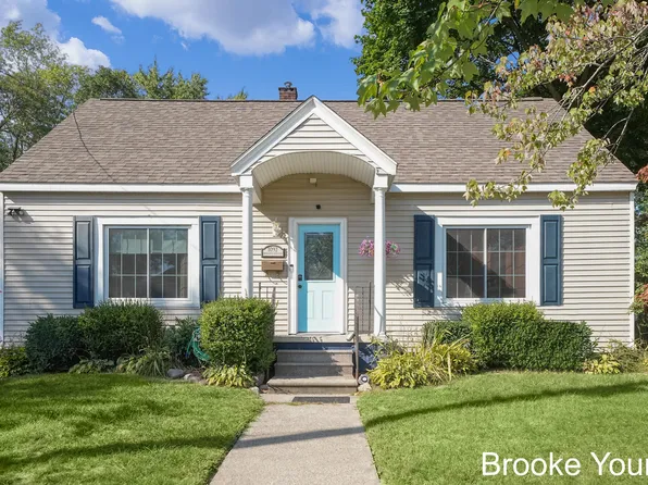 1092 Ireland Ave, Muskegon, MI 49441