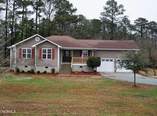 624 Oak Grove Rd, Pollocksville, NC 28573