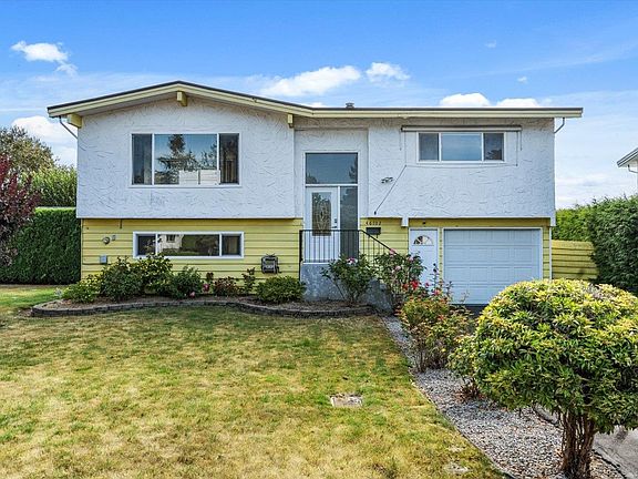 3rd image of 46702 Arbutus Ave