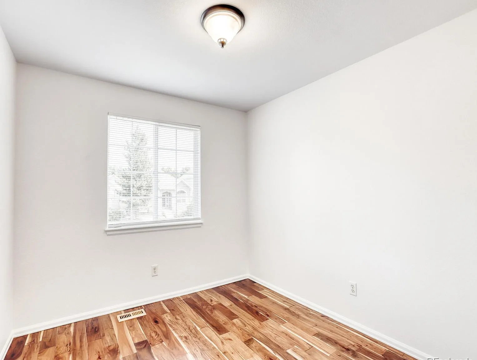 3 bed, 2.5 bath, 1149 sqft, $2,850 — Photo 4