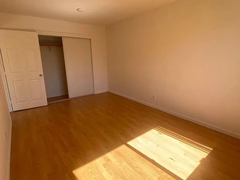 1030 York St — Photo 12