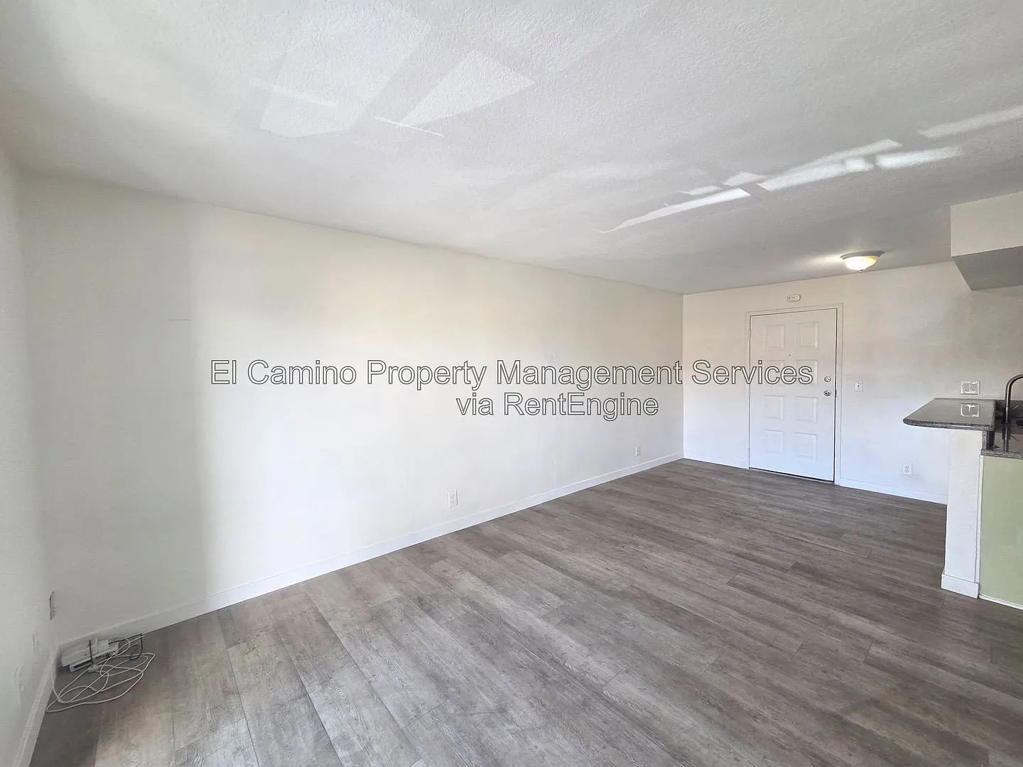 2 bed, 2.0 bath, 910 sqft, $2,350 — Photo 4