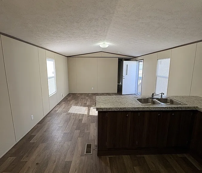 17 Amos Valley Dr — Photo 5