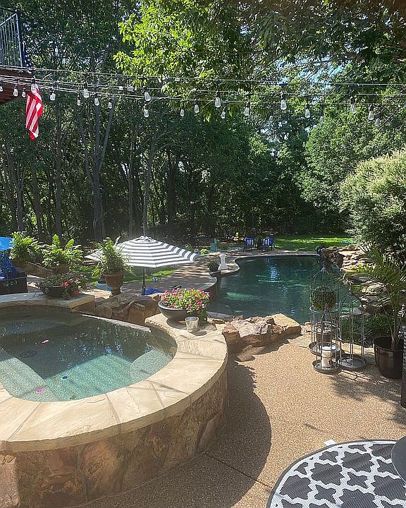 1st image of 294 Texoma Dr