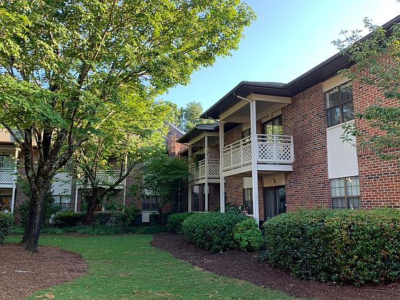 Mount Vernon Village - B211 is on the second floor