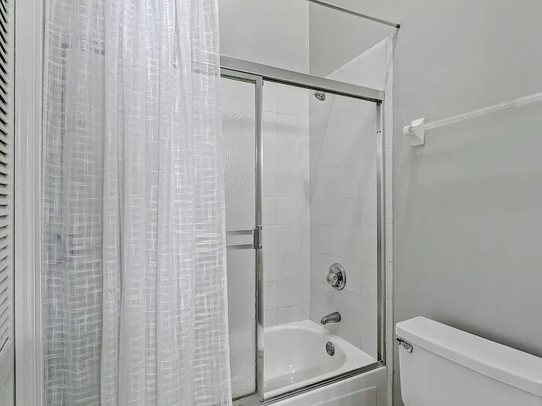 139 Brookhaven Ct — Photo 75