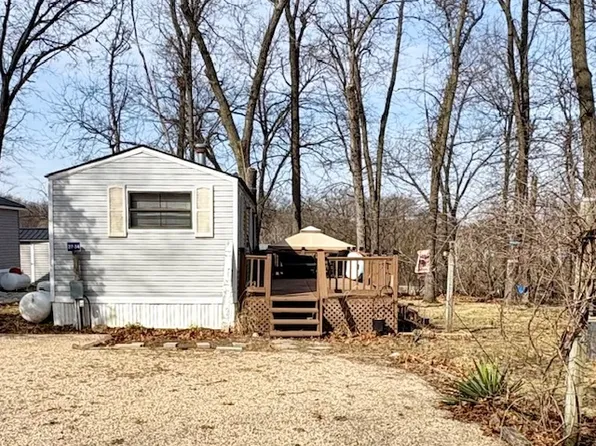 27/34 Woodhaven Dr E, Sublette, IL 61367