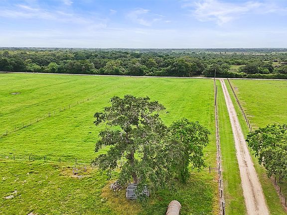 3rd image of 3 County Road 123
