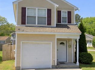 913 Annette St, Chesapeake, VA 23324