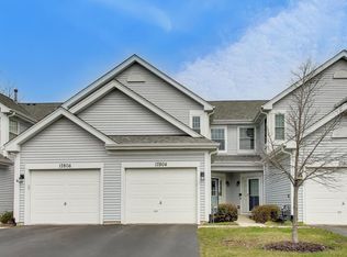 17804 W Braewick Rd, Gurnee, IL 60031
