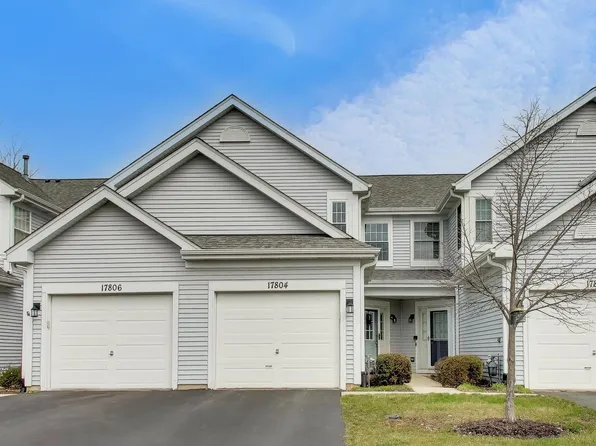 17804 W Braewick Rd, Gurnee, IL 60031