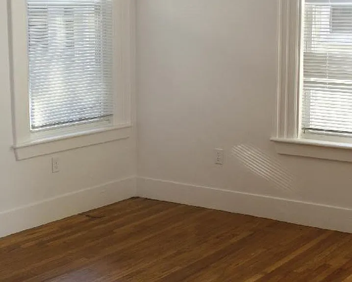11 Wadsworth St #1L — Photo 1