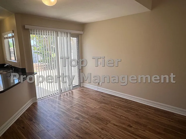 663 Cedar St — Photo 4