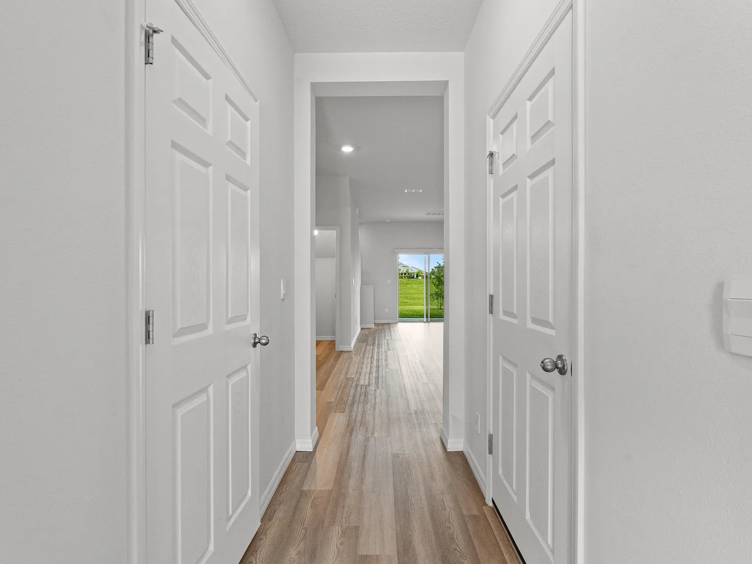 3 bed, 2.5 bath, 1673 sqft, $2,500 — Photo 4