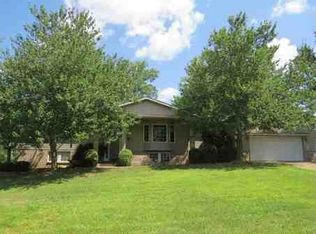 8344 Heather Dr, Newburgh, IN 47630