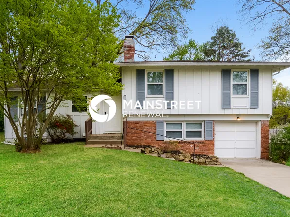 8809 W 71st St, Prairie Village, KS 66204