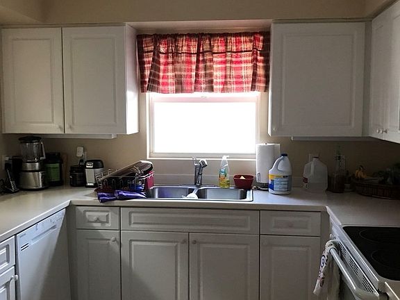 3rd image of 4293 Court Ln #15-C