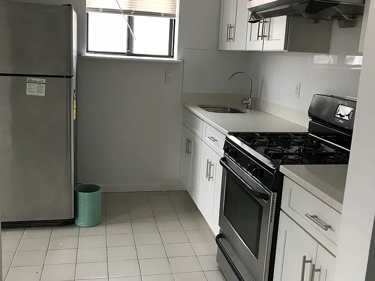 Cambreleng Ave — Photo 3