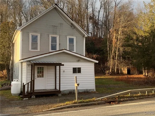 9141 Main St, Taberg, NY 13471