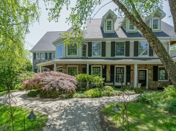 6 Corral Cir, Clinton Twp., NJ 08833