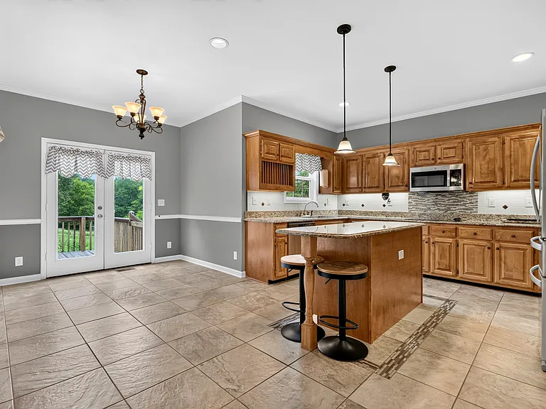 2410 Dunbar Rd — Photo 12