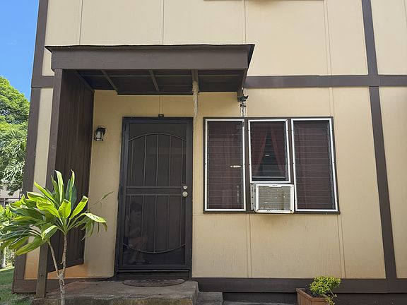 3rd image of 98-1275 Hoohiki Pl APT A