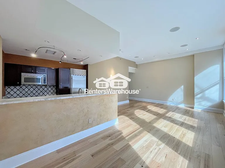 219 Granby St #20 — Photo 12
